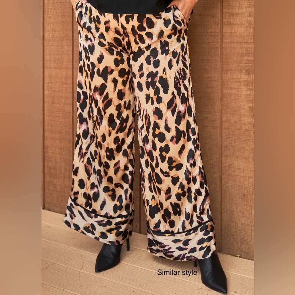 NWOT Tasha Apparel Los Angeles Ladies 1X Leopard Satin Pajama-Style Dress Pants
